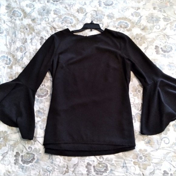 Socialite Black Flowy Blouse W/Butterfly Sleeves - Picture 1 of 7